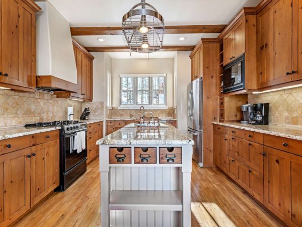 Edwards Vacation Home Four Bedroom Mountain Views