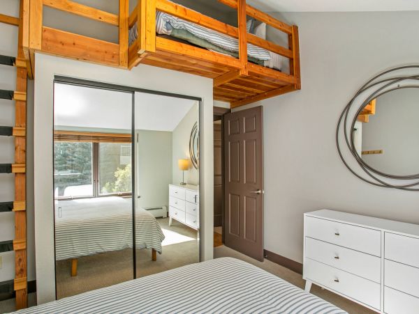 Vail Vacation Condo Two Bedroom Mountain Views