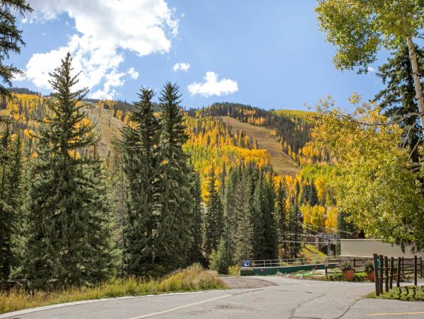 Vail Vacation Condo Two Bedroom Mountain Views