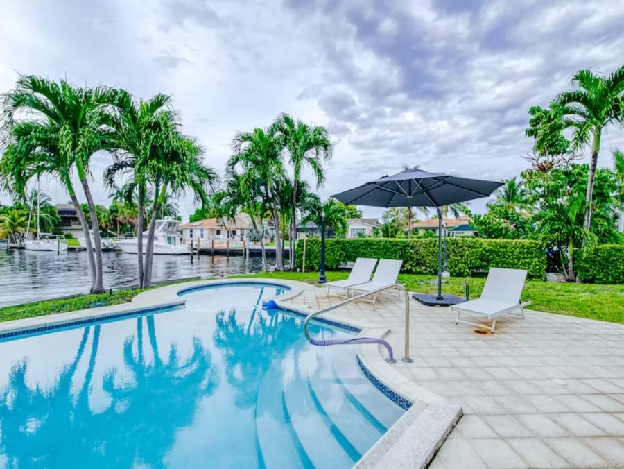 Canal Front Six Bedroom Vacation Home in Fort Lauderdale