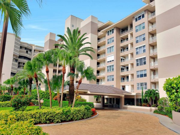 Gulf Front Marco Island Vacation Condo Two Bedroom