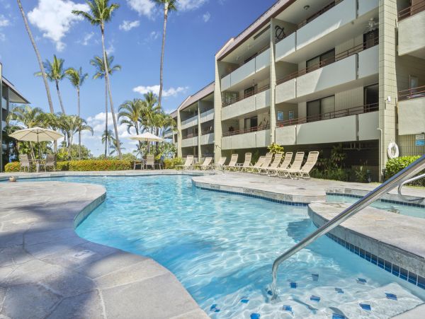 Beautiful Kailua-Kona Vacation Condo Two Bedroom