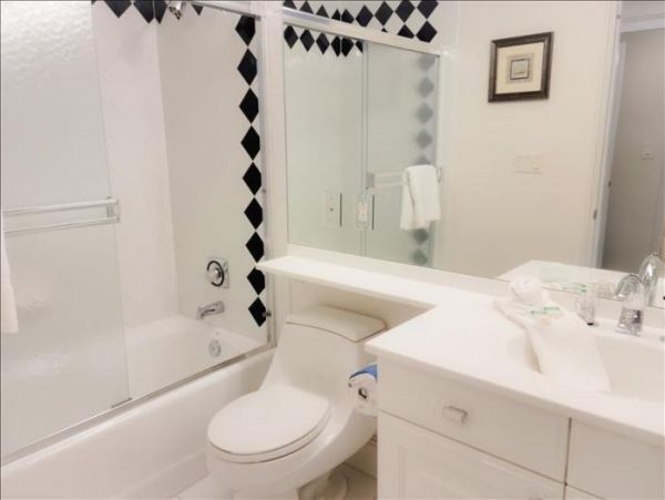 Bay Views Longboat Key Vacation Condo Two Bedroom