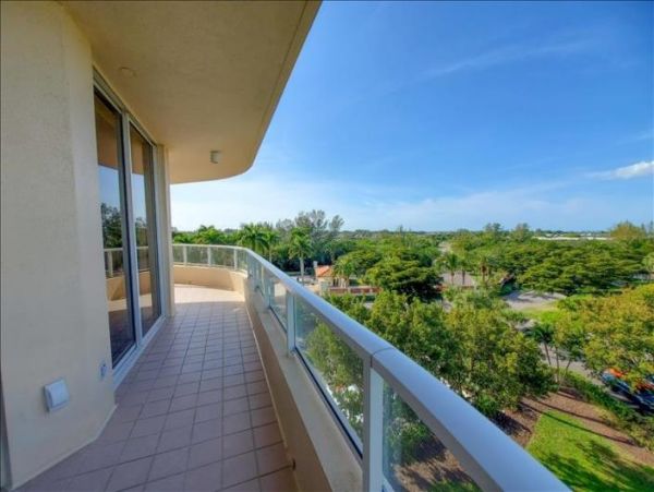 Bay Views Longboat Key Vacation Condo Two Bedroom