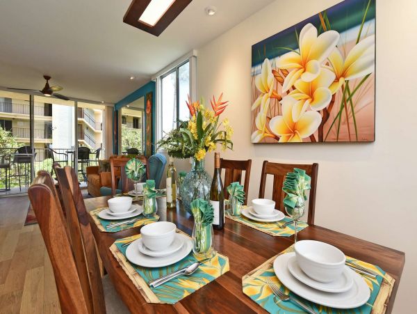 Beautiful Kahana 2 Bedroom Vacation Condo with Ocean View