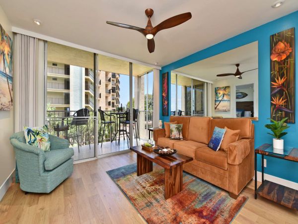 Beautiful Kahana 2 Bedroom Vacation Condo with Ocean View