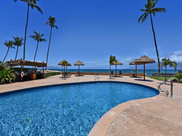 Beautiful Kahana 2 Bedroom Vacation Condo with Ocean View