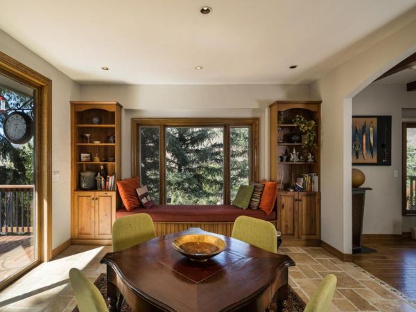 Stunning 6 Bedroom Villa in Avon with Spa & Fireplace