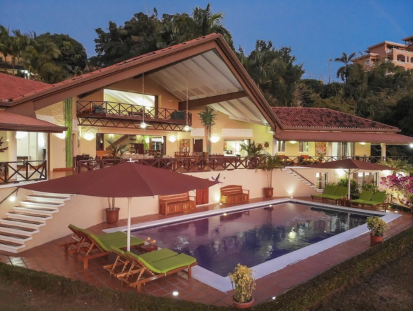 Manuel Antonio Luxury Estate with Amazing Views