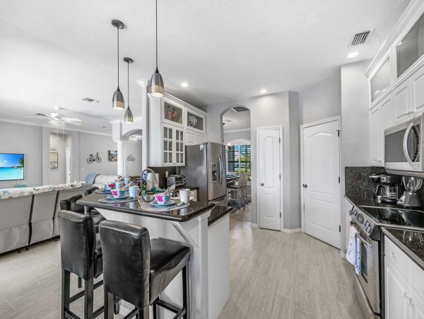 Cape Coral Vacation Pool Home Three Bedroom