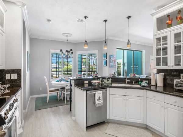 Cape Coral Vacation Pool Home Three Bedroom