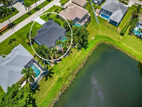 Cape Coral Vacation Pool Home Three Bedroom
