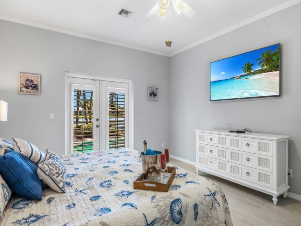Cape Coral Vacation Pool Home Three Bedroom