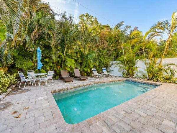 Six Bedroom Duplex with Two Pools in Holmes Beach