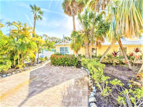 Six Bedroom Duplex with Two Pools in Holmes Beach