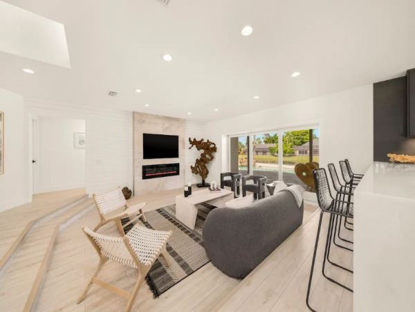 Luxury Naples Designer House