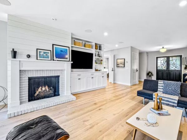 Stunning 5 Bedroom Ranch with Pool & Spa
