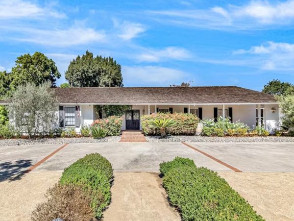 Stunning 5 Bedroom Ranch with Pool & Spa