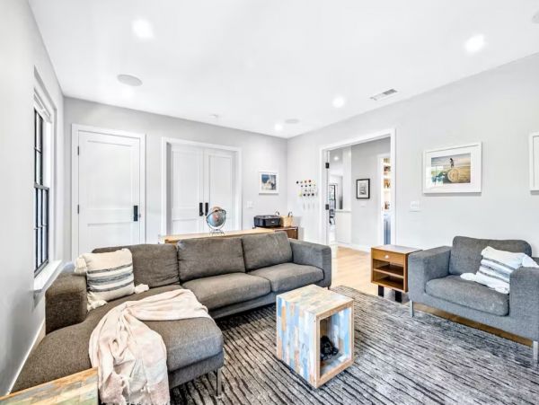 Stunning 5 Bedroom Ranch with Pool & Spa