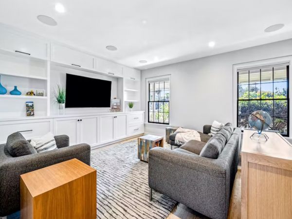 Stunning 5 Bedroom Ranch with Pool & Spa