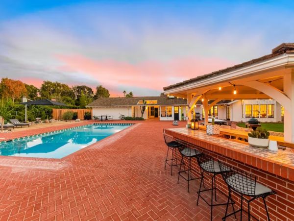 Stunning 5 Bedroom Ranch with Pool & Spa