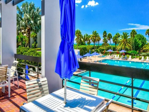 Beachfront 2 Bedroom Condo in Longboat Key
