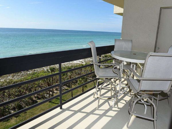 Beachfront 2 Bedroom Condo in Longboat Key