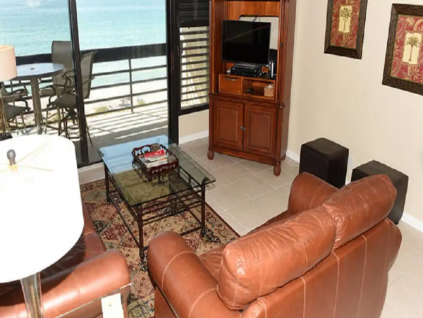 Beachfront 2 Bedroom Condo in Longboat Key