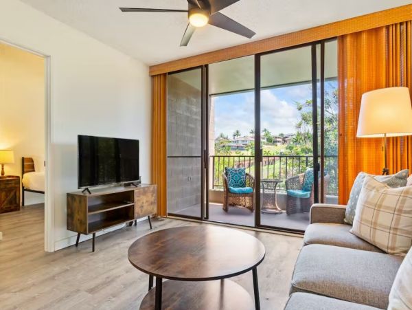 Kahana Walk to Beach Two Bedroom Vacation Condo