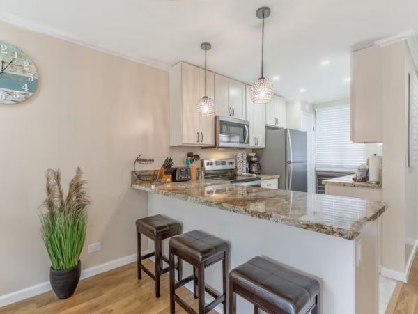 Two Bedroom Ocean View Rental Condo in Kahana