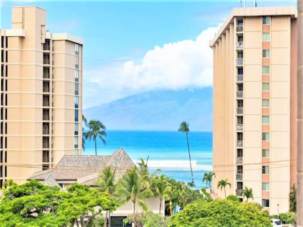 Two Bedroom Ocean View Rental Condo in Kahana