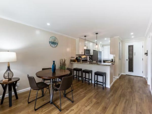 Two Bedroom Ocean View Rental Condo in Kahana