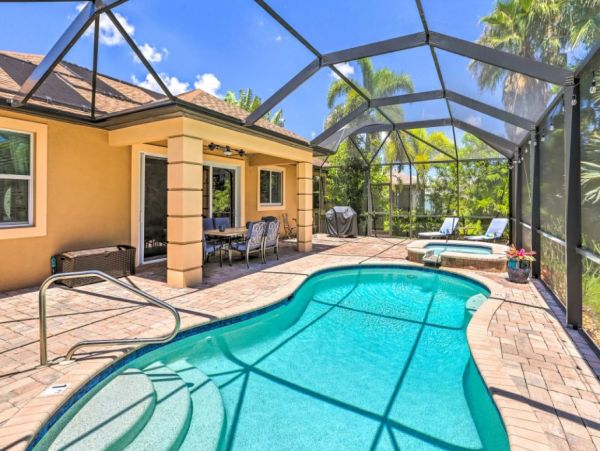 Cape Coral Three Bedroom Rental Home with Pool and Hot Tub