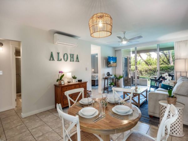 Two Bedroom Vacation Beach Condo in Kihei with Gorgeous Views
