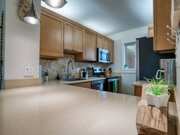 Two Bedroom Vacation Beach Condo in Kihei with Gorgeous Views
