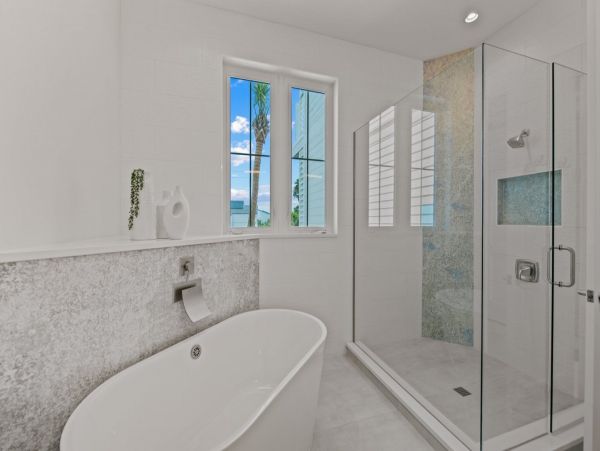 Luxurious Vacation Pool Home in Siesta Key Close to Beach