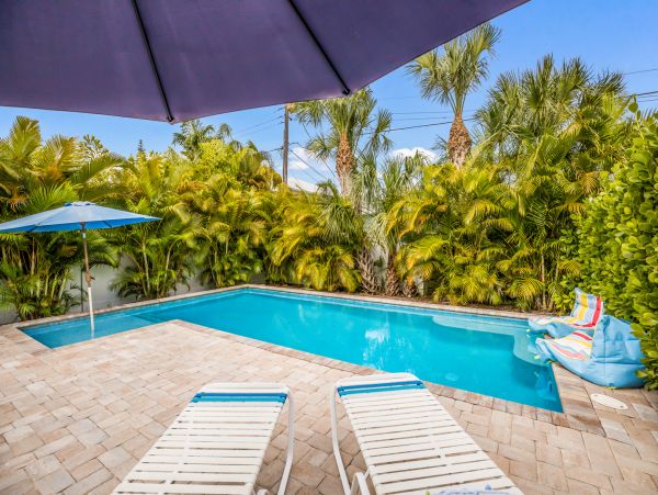Homes Beach Two Bedroom Vacation Duplex with Private Pool