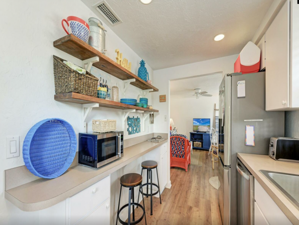Homes Beach Two Bedroom Vacation Duplex with Private Pool