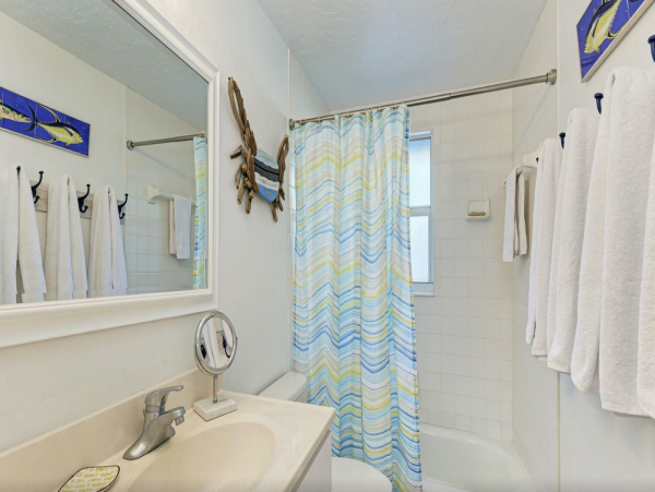 Homes Beach Two Bedroom Vacation Duplex with Private Pool