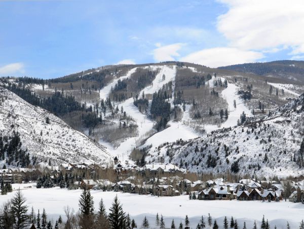 Luxury Arrowhead Village Condo - Ski-In/Ski-Out Retreat