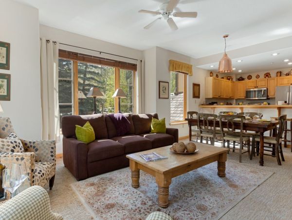 Luxury Arrowhead Village Condo - Ski-In/Ski-Out Retreat