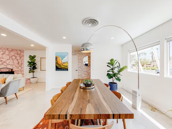 Sleek, Stylish & Colorful Four Bedroom Retreat with Pool & Spa in Palm Spring