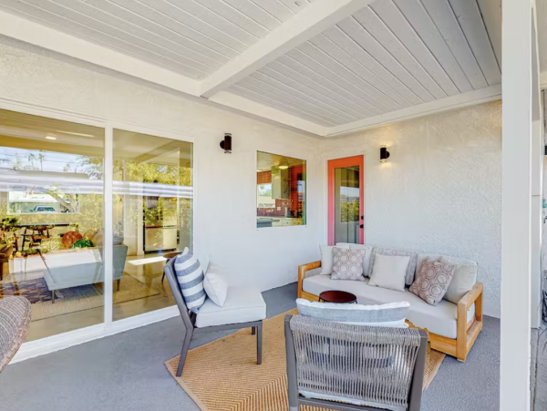 Sleek, Stylish & Colorful Four Bedroom Retreat with Pool & Spa in Palm Spring