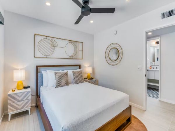 Four Bedroom Palm Springs Luxury Vacation Home