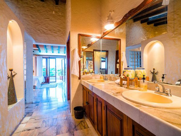 Ocean View Five Bedroom Vacation Home in Nayarit, Mexico