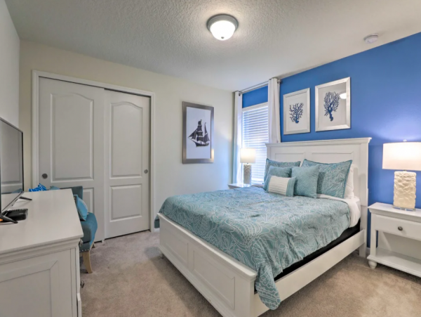 Sleek, Refreshing 8 Bedroom Pool Home with Great Community Amenities
