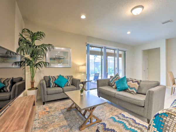 Sleek, Refreshing 8 Bedroom Pool Home with Great Community Amenities