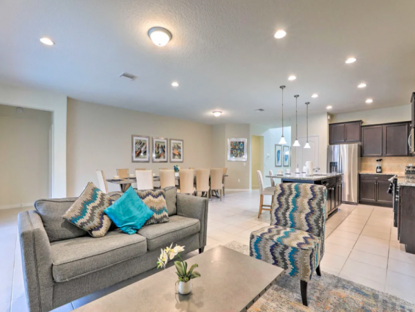 Sleek, Refreshing 8 Bedroom Pool Home with Great Community Amenities