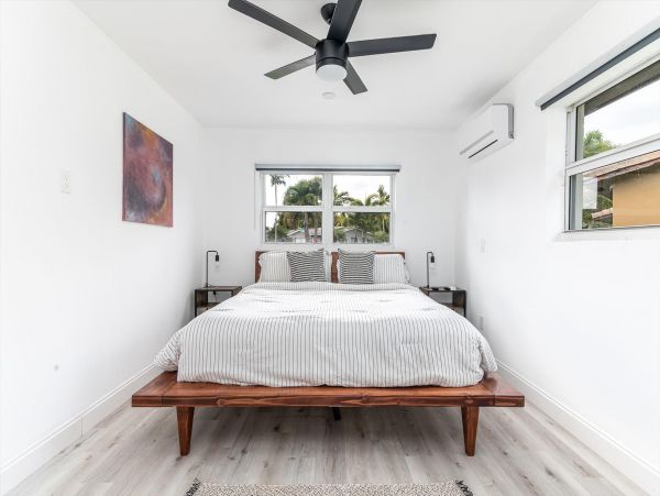 Beautiful Wilton Manors Vacation Pool Home Three Bedroom