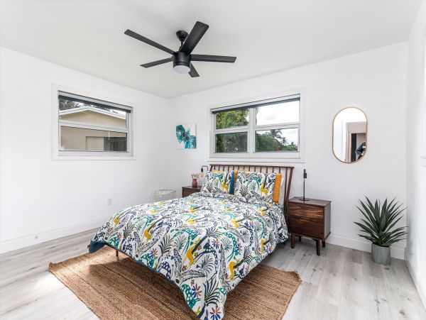 Beautiful Wilton Manors Vacation Pool Home Three Bedroom